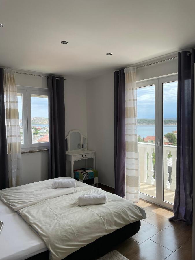 Apartments Rafaela Barbat na Rabu Kültér fotó