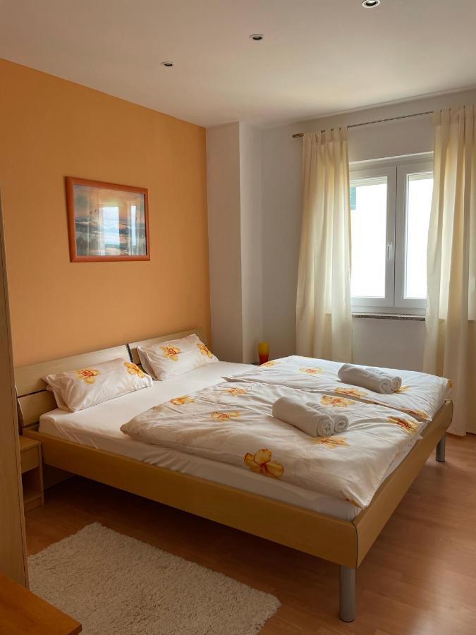Apartments Rafaela Barbat na Rabu Kültér fotó