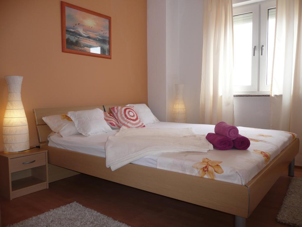 Apartments Rafaela Barbat na Rabu Kültér fotó
