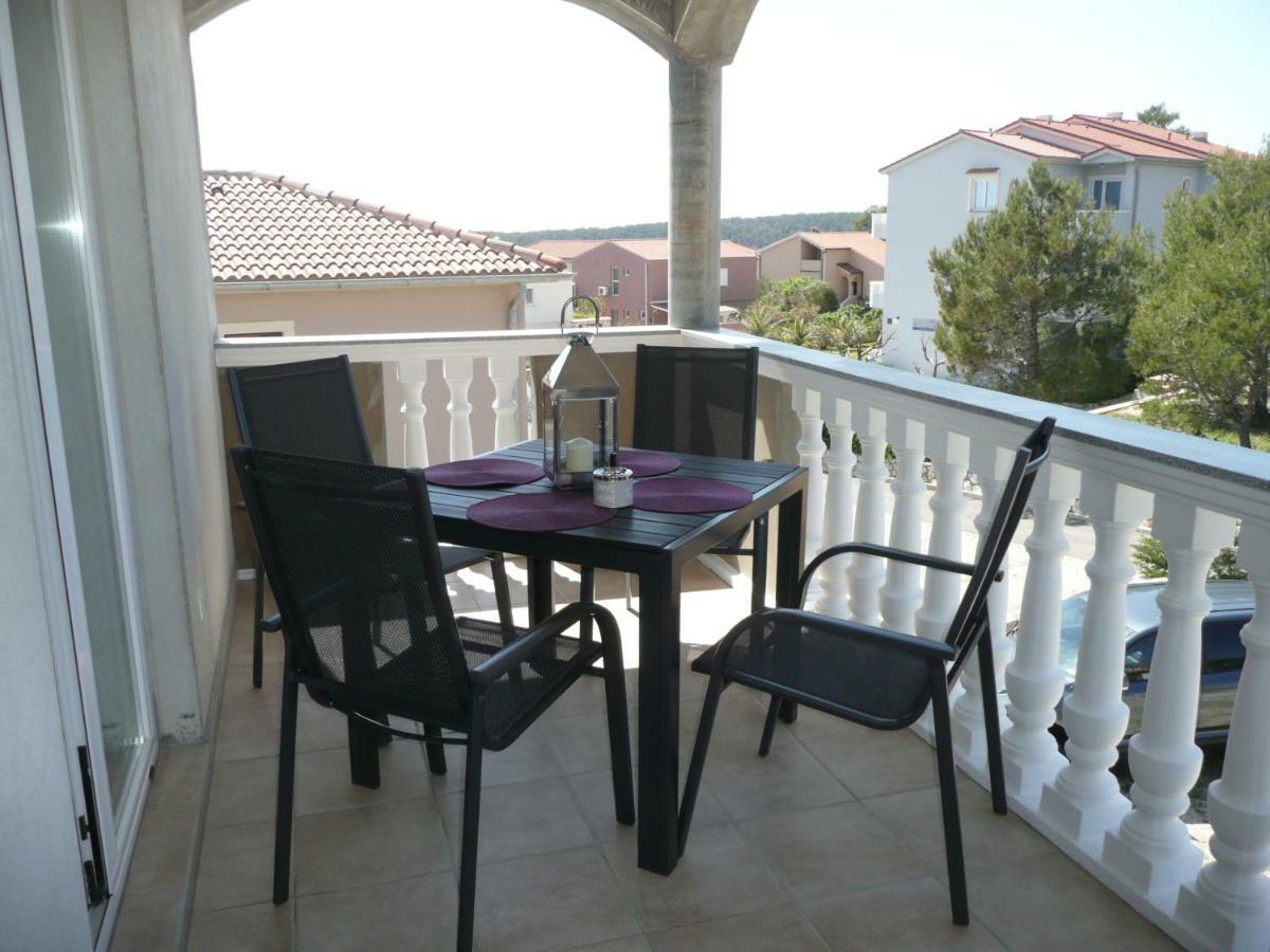 Apartments Rafaela Barbat na Rabu Kültér fotó