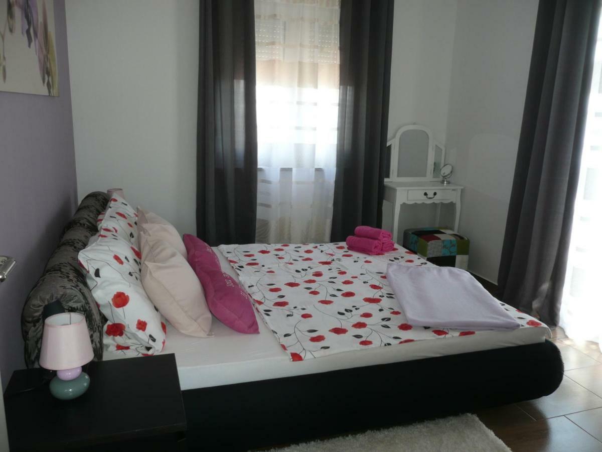 Apartments Rafaela Barbat na Rabu Kültér fotó